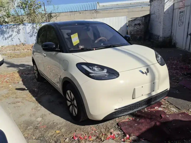 Wuling Bingo — Фото автомобиля 3