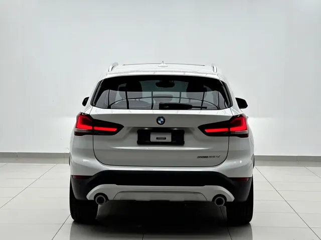 BMW X1 — Фото автомобиля 5