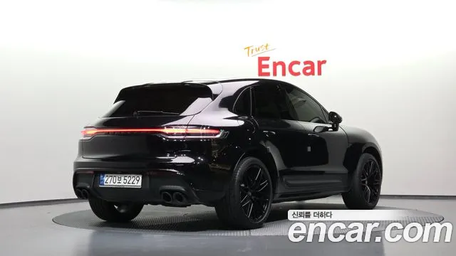 Porsche Macan — Фото автомобиля 2