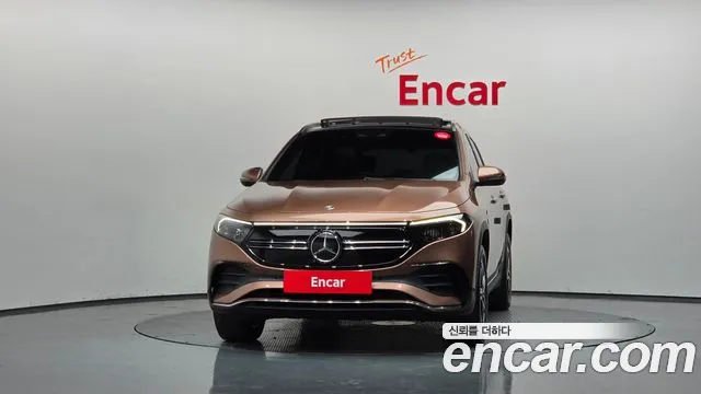 Mercedes-Benz EQA — Фото автомобиля 3