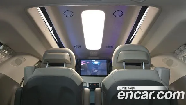 Kia Canival Carnival 4 поколение Бензин 7 мест Hi-Limousine — Фото автомобиля 19