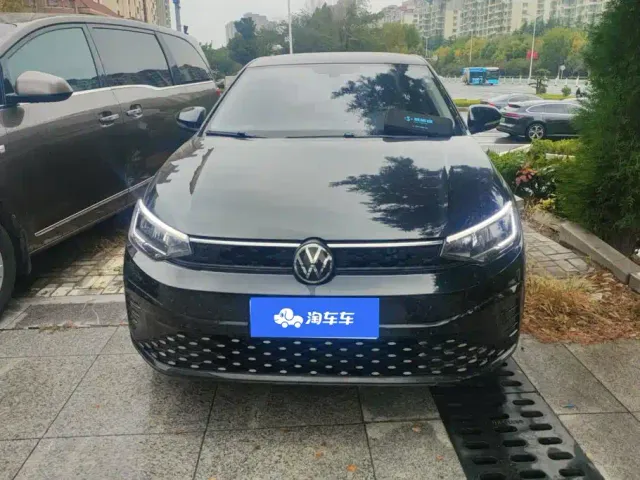 Volkswagen Lavida — Фото автомобиля 2