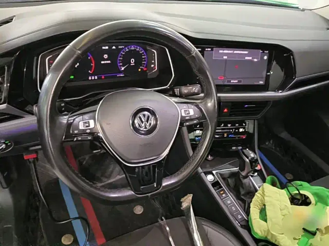 Volkswagen Sagitar — Фото автомобиля 9
