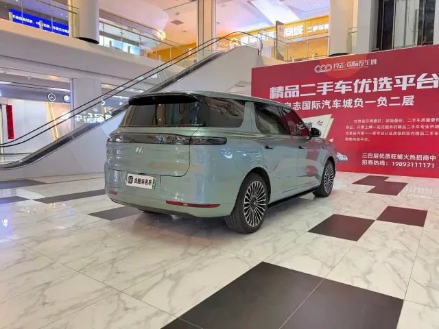 IM Motors LS8 — Фото автомобиля 11