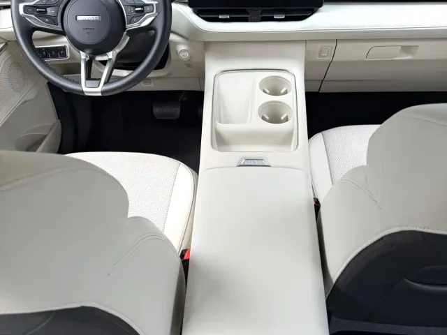 Haval H6 — Фото автомобиля 12
