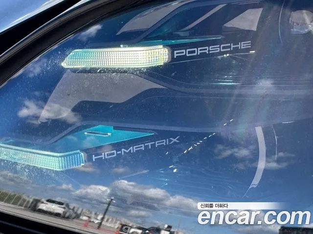 Porsche Taycan Taycan Khan — Фото автомобиля 9