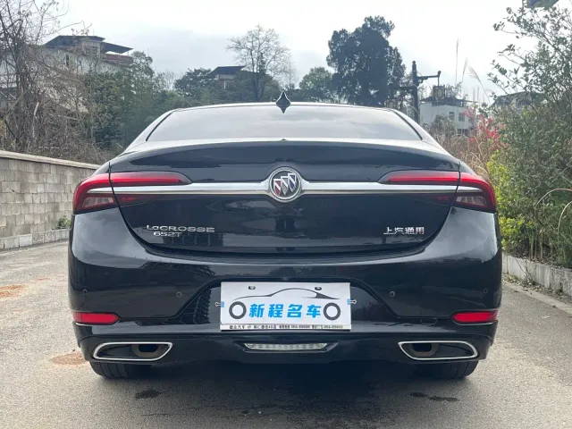 Buick LaCrosse — Фото автомобиля 7