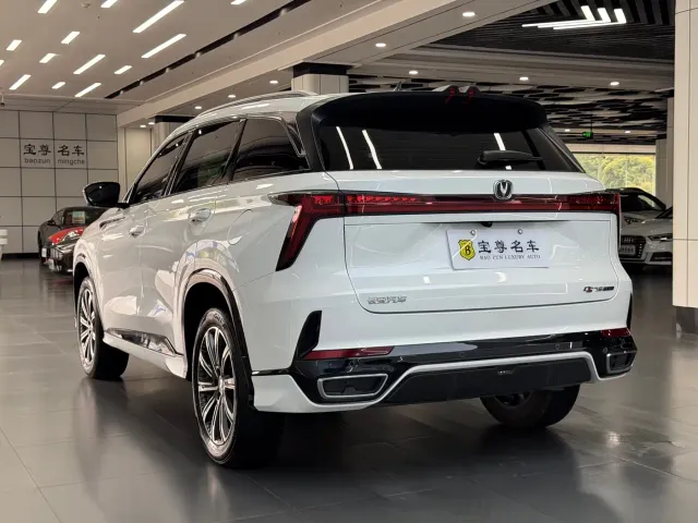 Changan CS75 Plus — Фото автомобиля 5