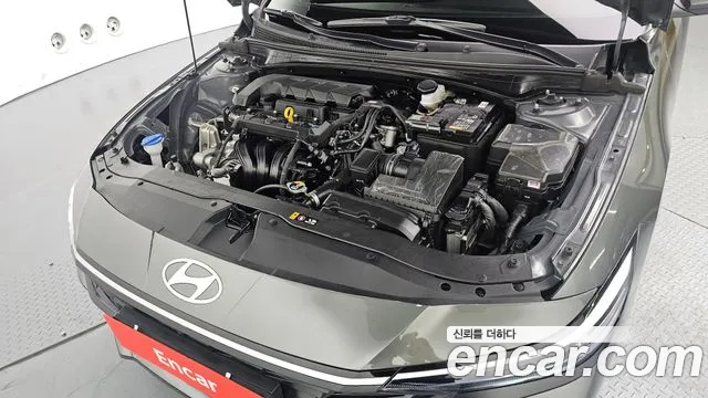 Hyundai Avante CN7 — Фото автомобиля 5