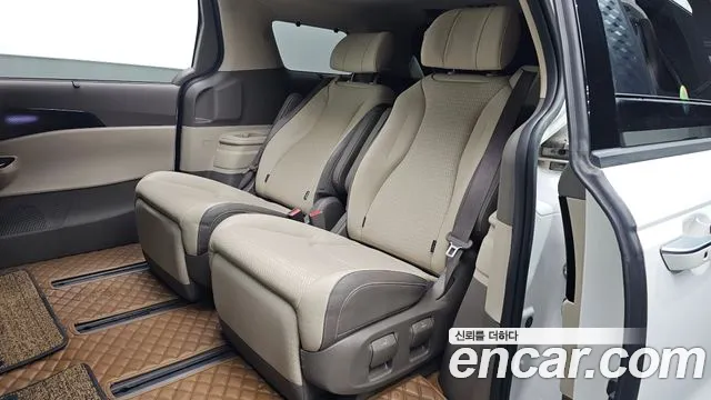 Kia Canival Carnival 4 поколение Дизель 7 мест Signature — Фото автомобиля 28