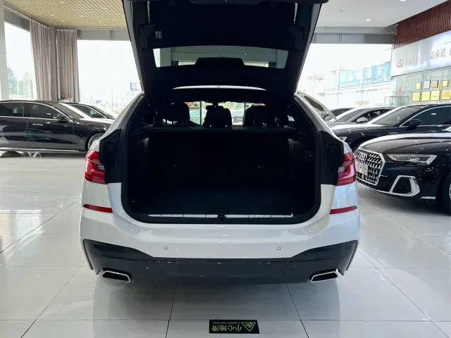 BMW 6 Series Gran Turismo — Фото автомобиля 25