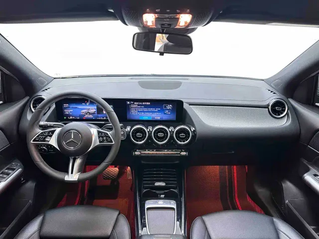 Mercedes-Benz GLA-Class — Фото автомобиля 8