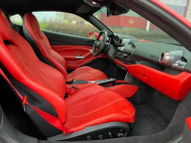 Ferrari F8 — Фото автомобиля 10