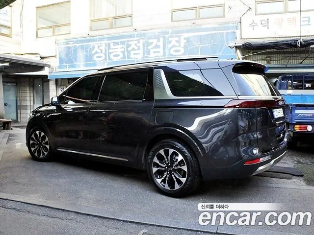 Kia Carnival 4th Gen — Фото автомобиля 4