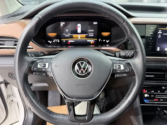 Volkswagen Tharu — Фото автомобиля 10
