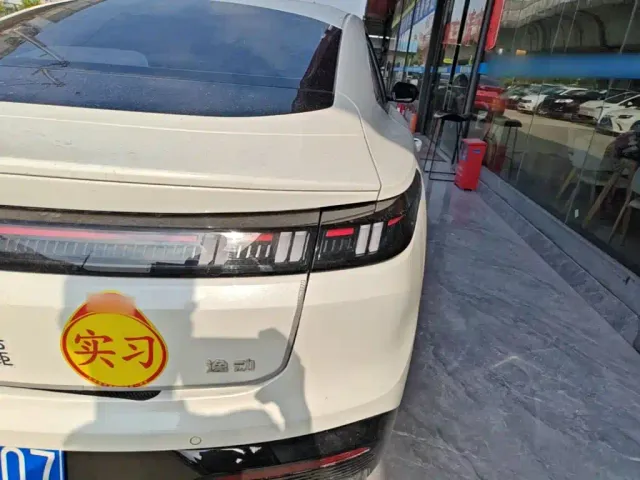 Changan Eado — Фото автомобиля 7