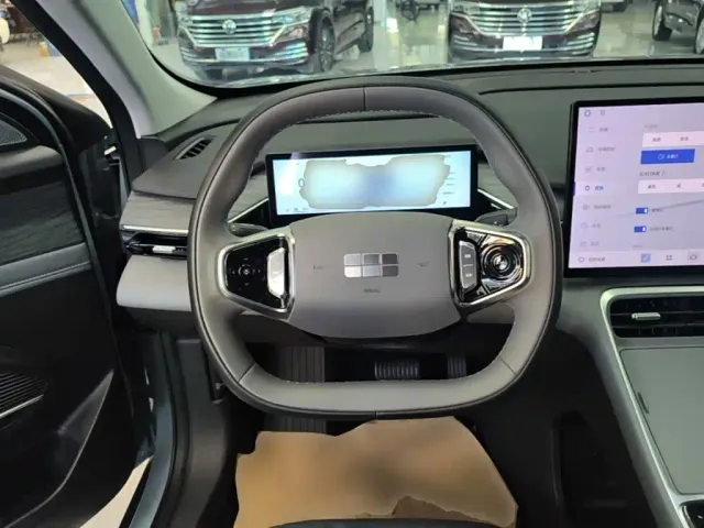 Geely Galaxy L6 — Фото автомобиля 10