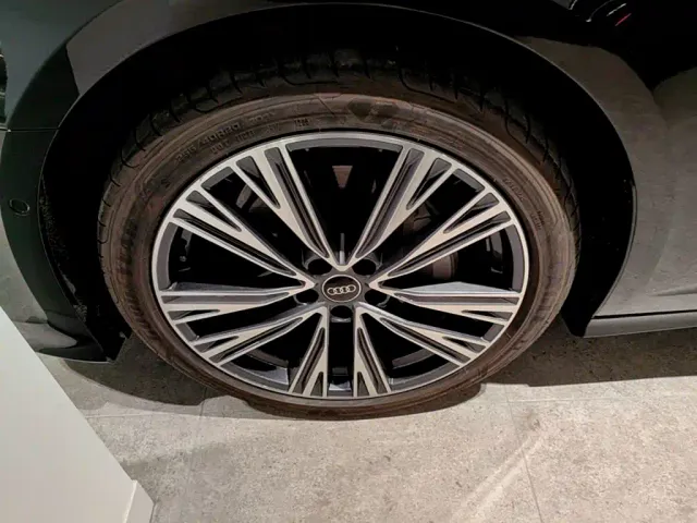 Audi A6L — Фото автомобиля 22