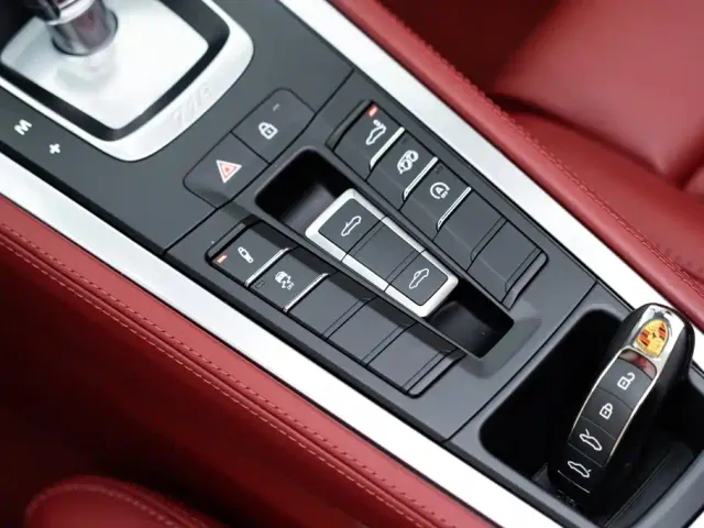 Porsche 718 — Фото автомобиля 23