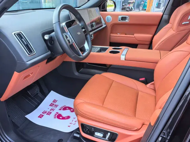 Li Auto L7 — Фото автомобиля 4