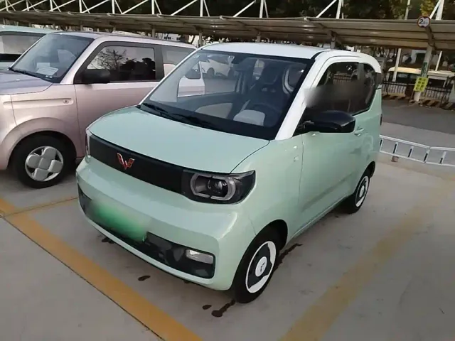 Фотография автомобиля — Wuling Hongguang Mini EV