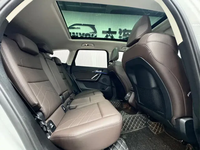 BMW X1 — Фото автомобиля 12