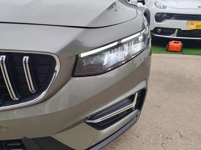 Geely Xingrui — Фото автомобиля 23