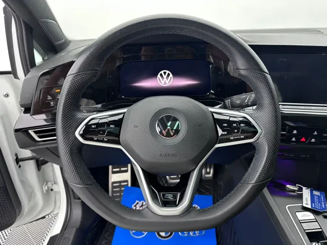 Volkswagen Golf — Фото автомобиля 16
