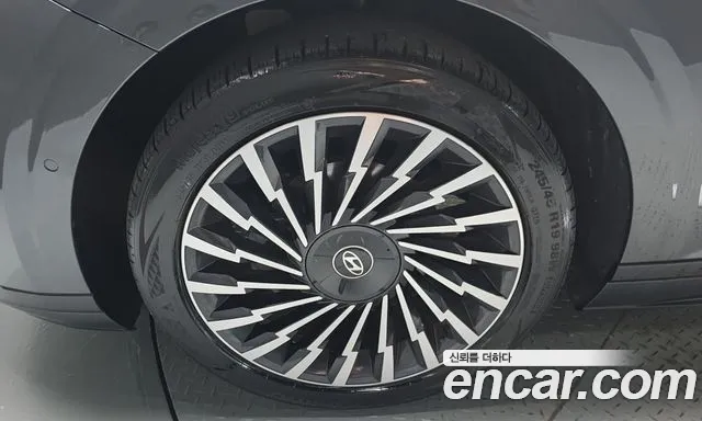 Hyundai Grandeur GN7 — Фото автомобиля 5