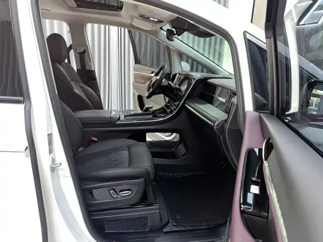 GAC Trumpchi M8 — Фото автомобиля 8
