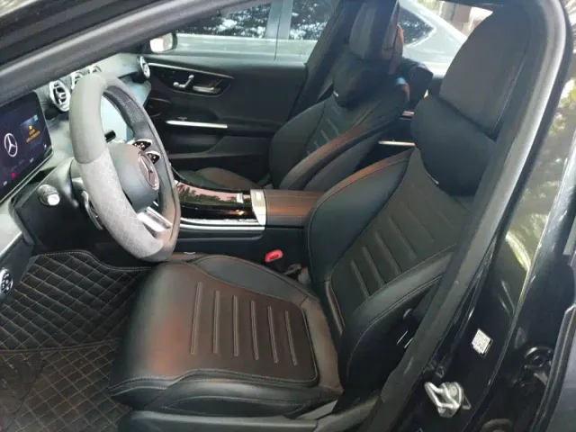 Mercedes-Benz C-Class — Фото автомобиля 16
