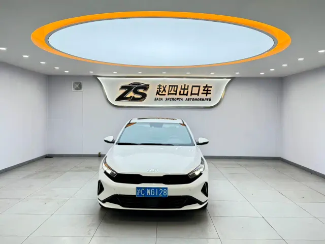 Kia K3 — Фото автомобиля 2