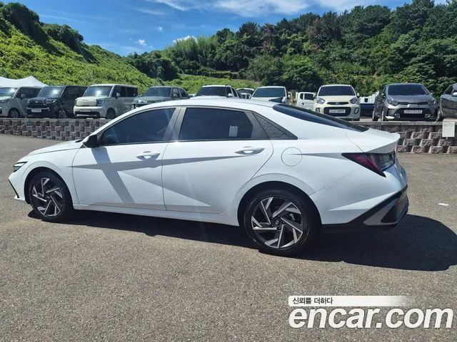 Hyundai AVANTE Новый Avante (CN7) — Фото автомобиля 5