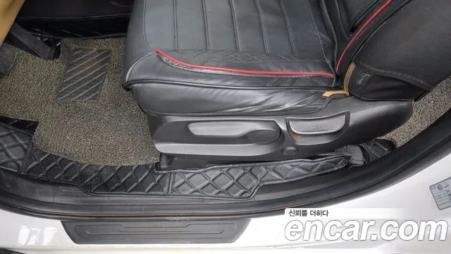 Kia Canival Carnival 4 поколение 9 мест Prestige — Фото автомобиля 29