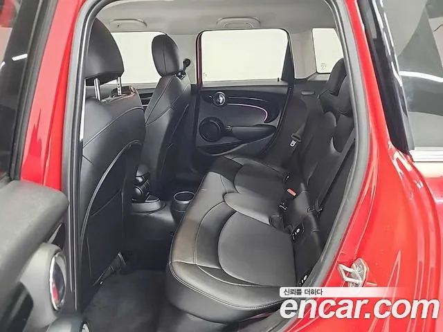 Mini Cooper Cooper Classic — Фото автомобиля 9