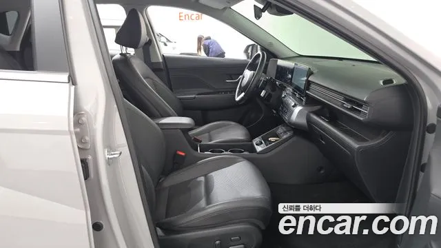Hyundai Kona SX2 — Фото автомобиля 16