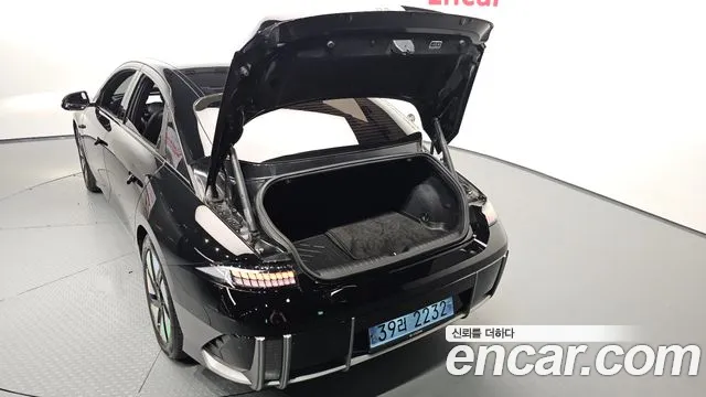 Hyundai Ioniq6 — Фото автомобиля 30
