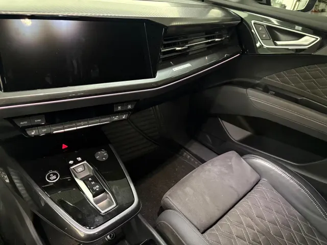 Audi Q4 e-tron — Фото автомобиля 9