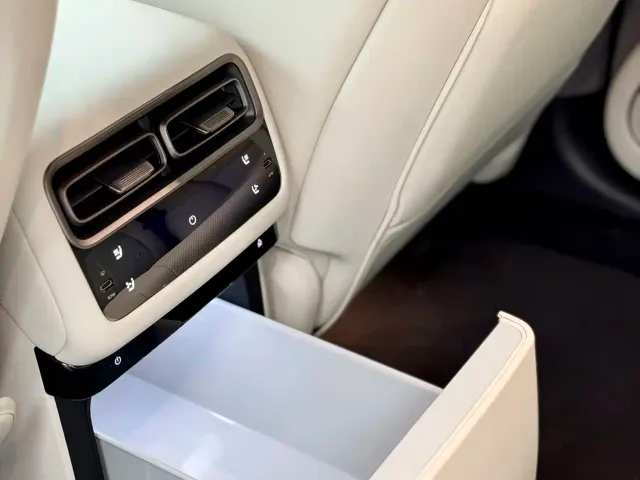 Li Auto i6 — Фото автомобиля 10
