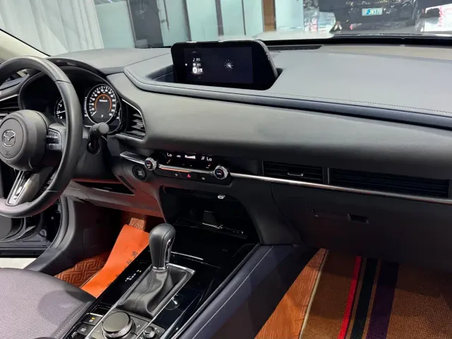 Mazda CX-30 — Фото автомобиля 14