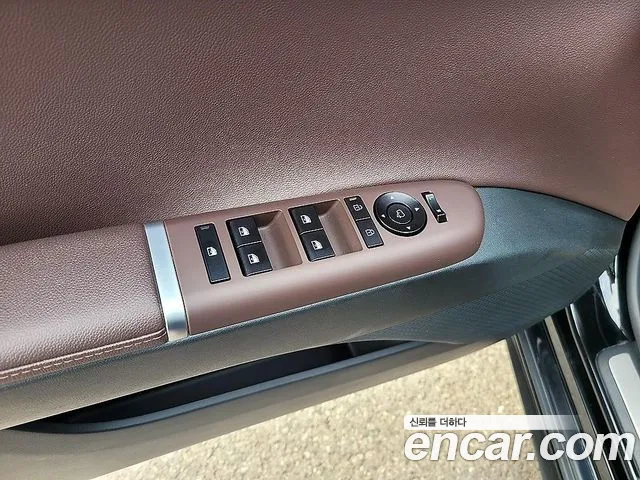 Hyundai Grandeur Grandeur (GN7) 2.5 Бензин 2WD — Фото автомобиля 12