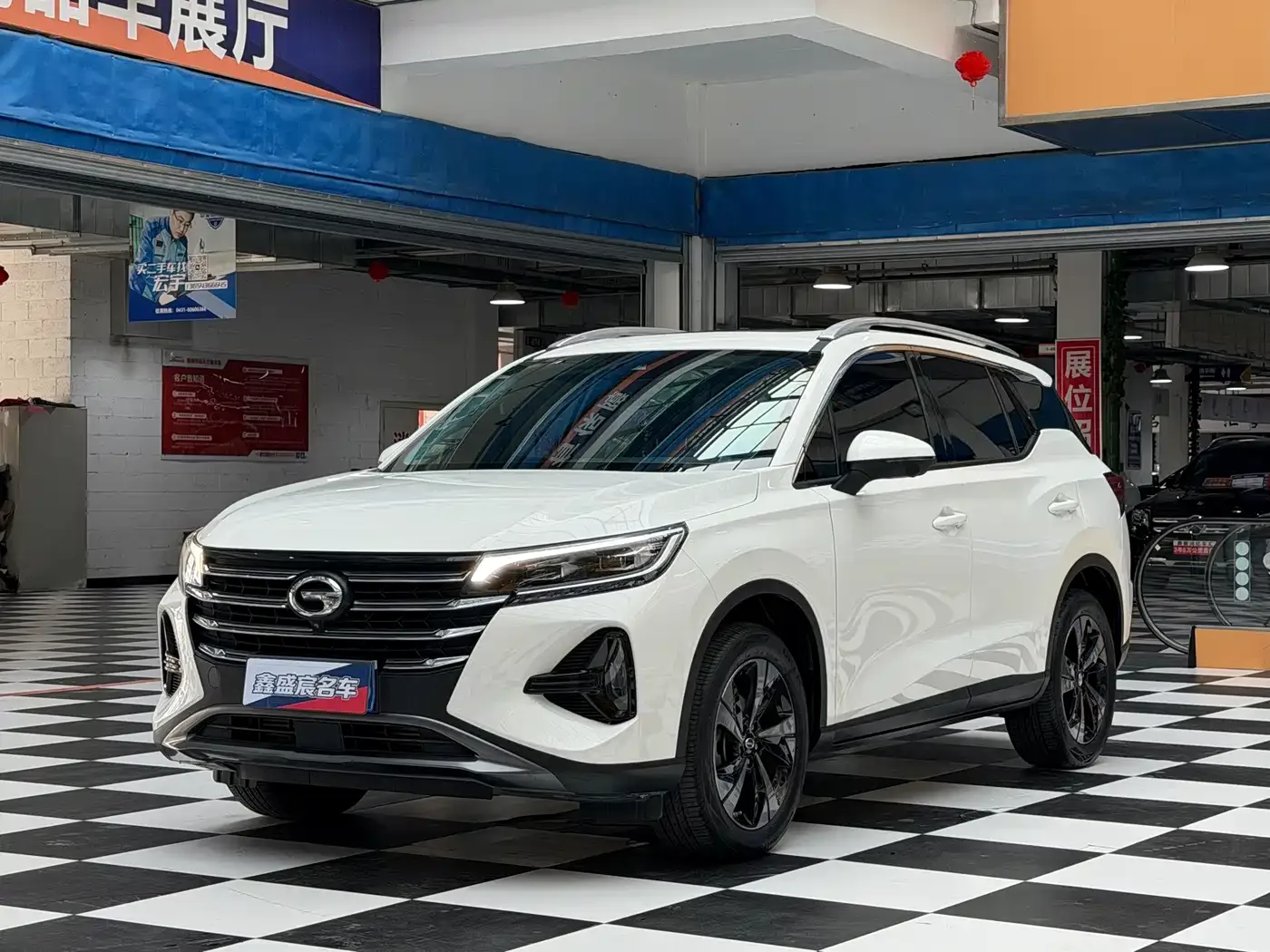 Фотография автомобиля — GAC Trumpchi GS4