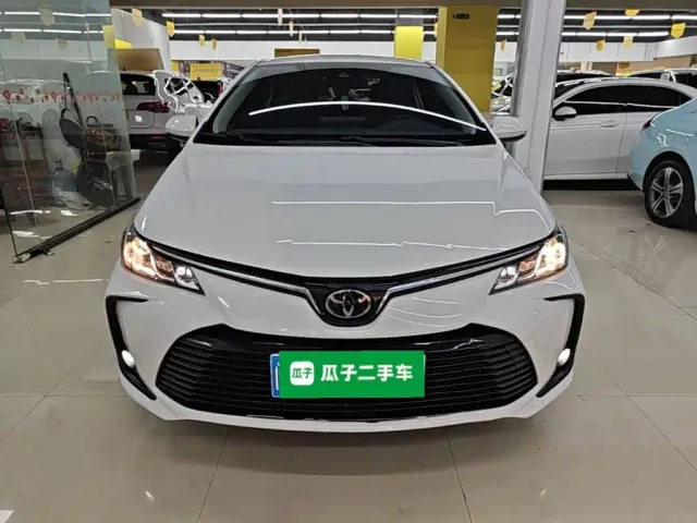 Toyota Corolla — Фото автомобиля 2