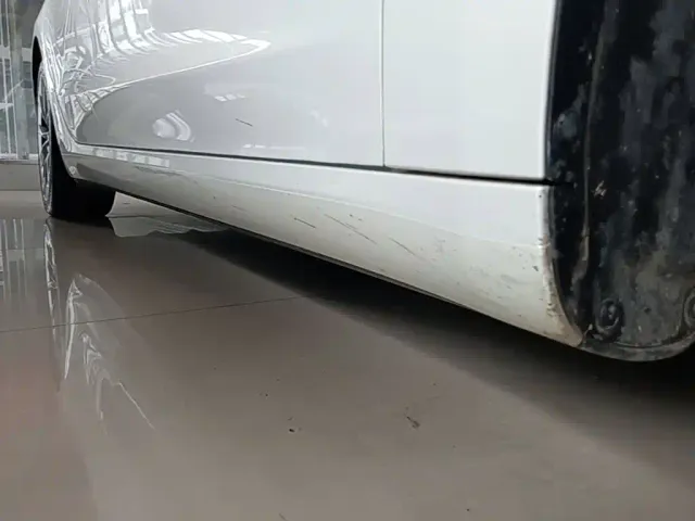 Tesla Model 3 — Фото автомобиля 20