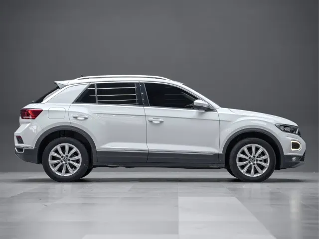 Volkswagen T-Roc — Фото автомобиля 10
