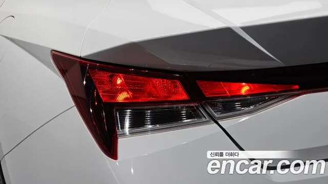 Hyundai Avante — Фото автомобиля 8