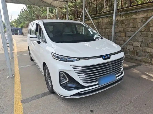Bestune Besturn M9 — Фото автомобиля 3