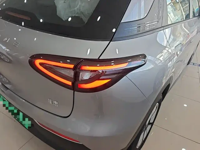 Geely Starry Wish — Фото автомобиля 7