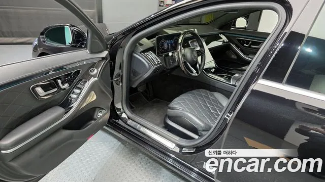 Mercedes-Benz S-Class — Фото автомобиля 10