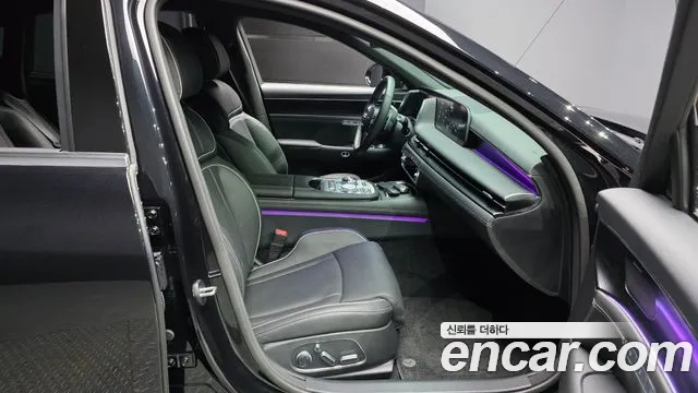Genesis G90 Бензин 3.5 турбо AWD — Фото автомобиля 11